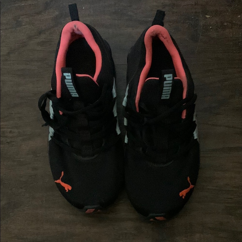 Puma Kids Sneakers in Black and Coral